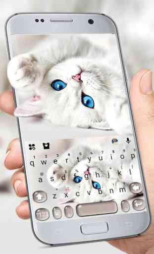 Tema Keyboard Innocent Cute Cat 1